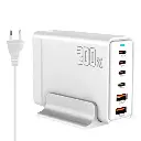 Lader 240 volt med 6 usb lade stik ( 4 usb C samt 2 usb A udtag ) der tilsammen understøtter opladning op til 200 watt